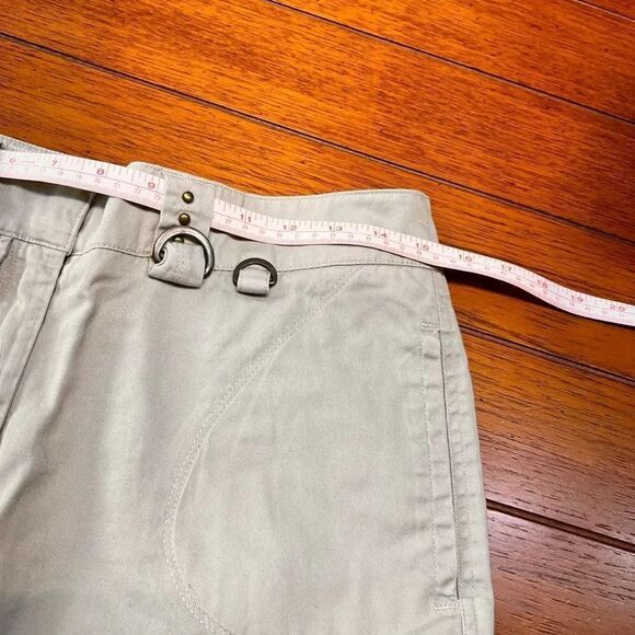 EUC Tan Oc Nygard Weekend Cargo shorts Size 6 #SUM9 - Picture 6 of 7